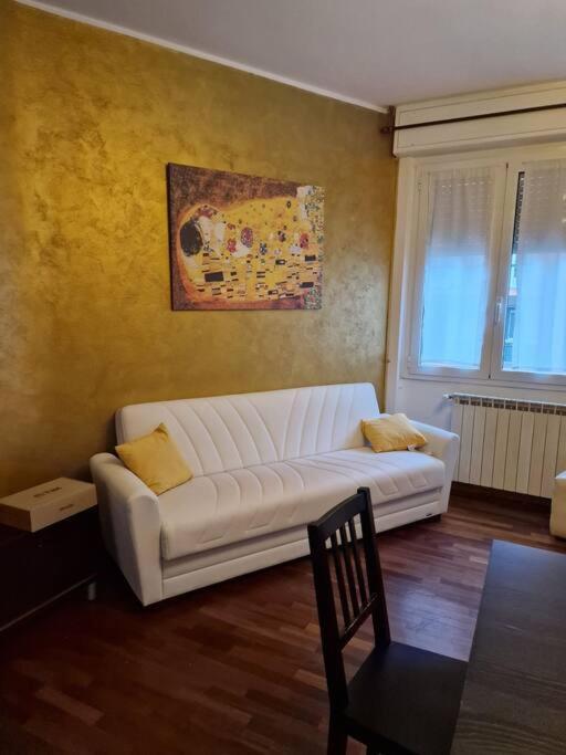 Sempione Yellow Milano Exterior foto